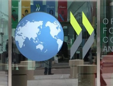 Ενίσχυση του ρυθμού ανάπτυξης της ελληνικής οικονομίας κατά 2.3% για το 2019 προβλέπει ο ΟΟΣΑ